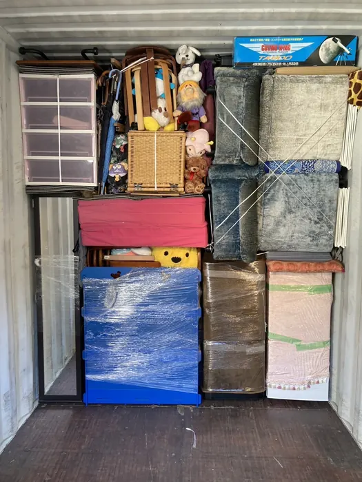 家具・生活用品をすき間なく積み込み（海外輸出用コンテナへの積み込み）